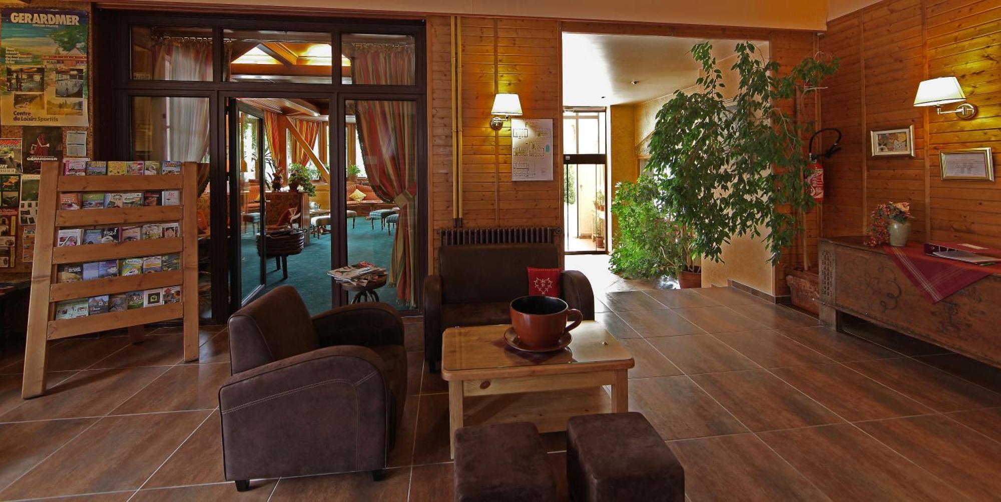 Les Loges Du Parc Hotel Gérardmer Exterior foto